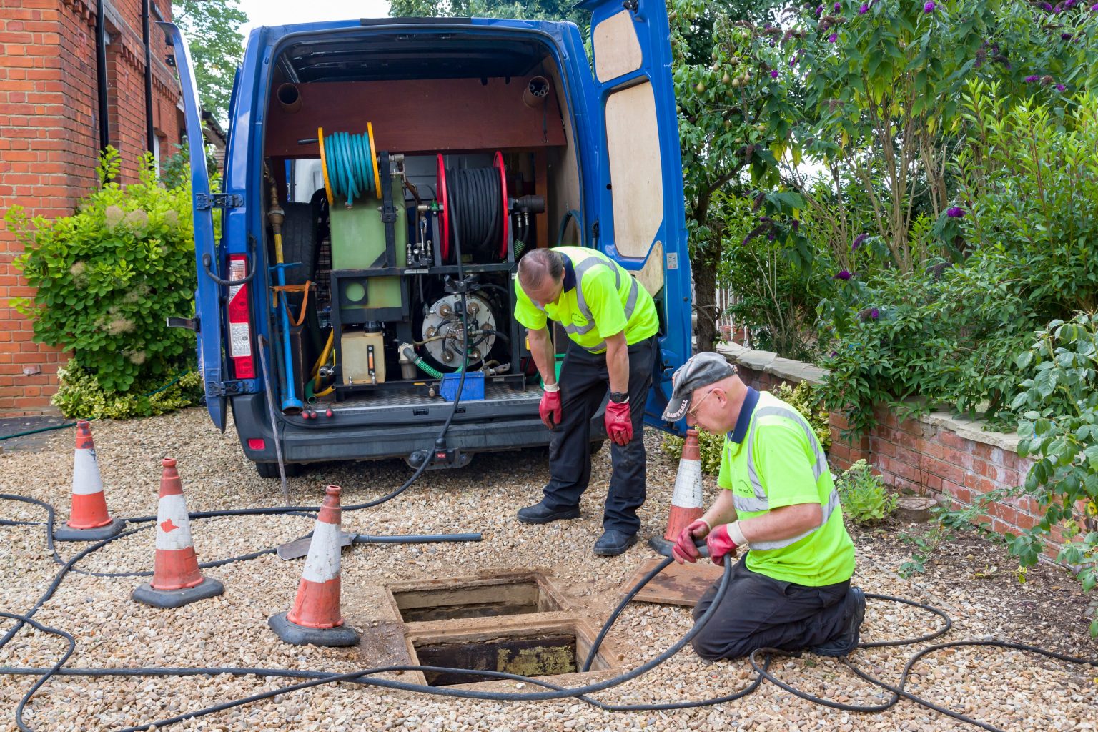 easy-ways-to-unclog-a-drain-waldman-plumbing